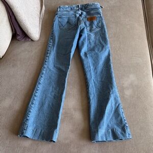 Wrangler Women's Flare Jeans in Classic Blue